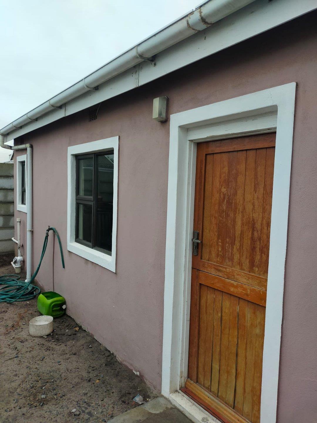 Pelican Park Property Apartments / flats to rent in Pelican Park