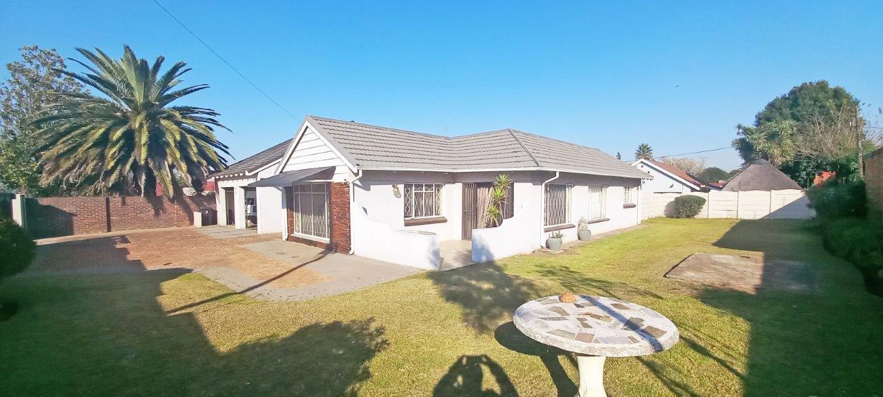 3 Bedroom House for sale in Wychwood 4 Camelia Road P24112775476