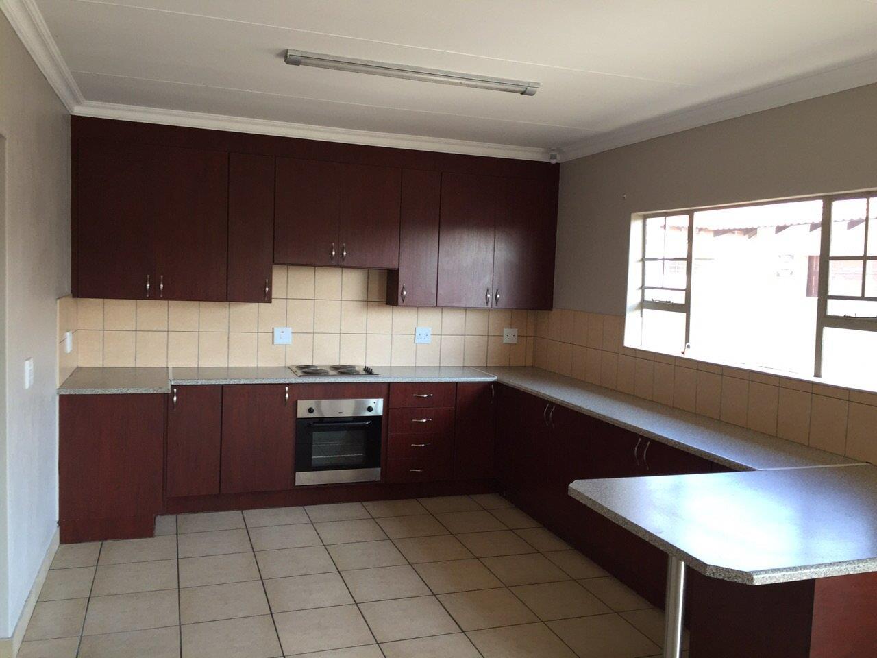 Aerorand Property Houses to rent in Aerorand