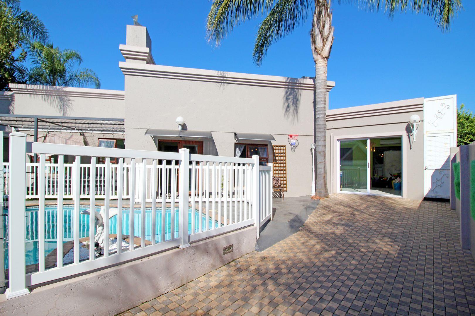4 Bedroom House for sale in Centurion Golf Estate P24112778449