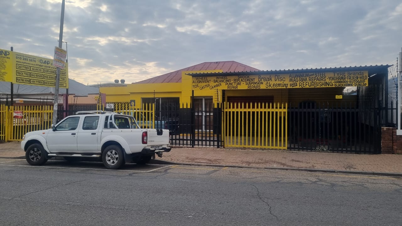 Commercial property for sale in Springs Central P24112778964