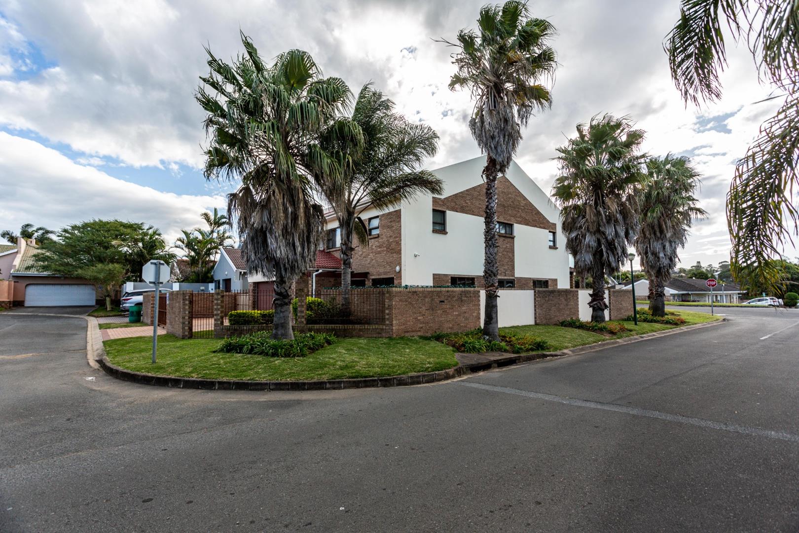 3 Bedroom House for sale in Blue Bend 1 Ebony Street P24112783042