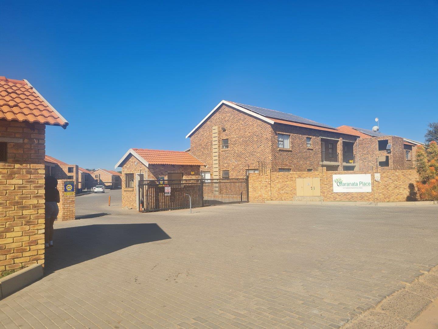 2 Bedroom Apartment / flat to rent in Pretoria West First Ave, Karen
