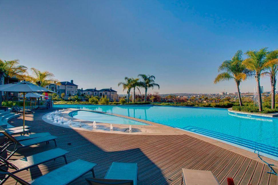 Waterfall, Midrand Property Apartments / flats to rent in Waterfall