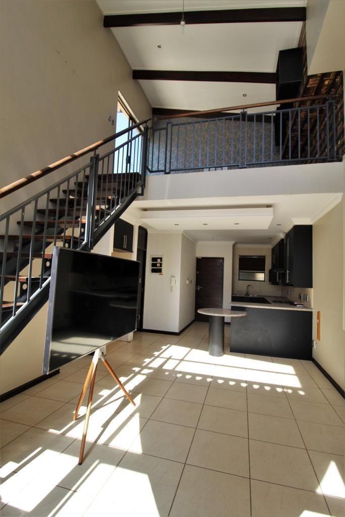 2 Bedroom Apartment / flat for sale in Fairland P24112797731