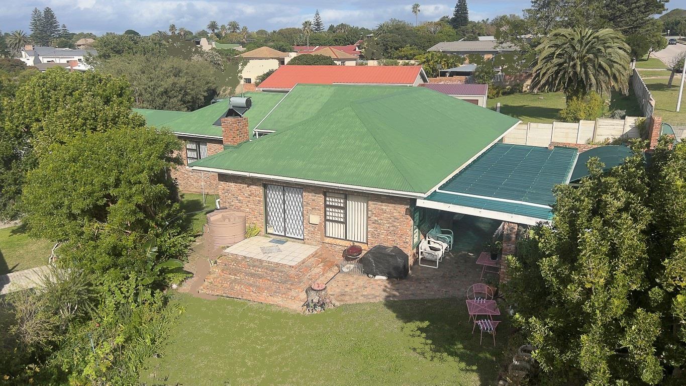 Mossel Bay Central Property Property and houses for sale in Mossel