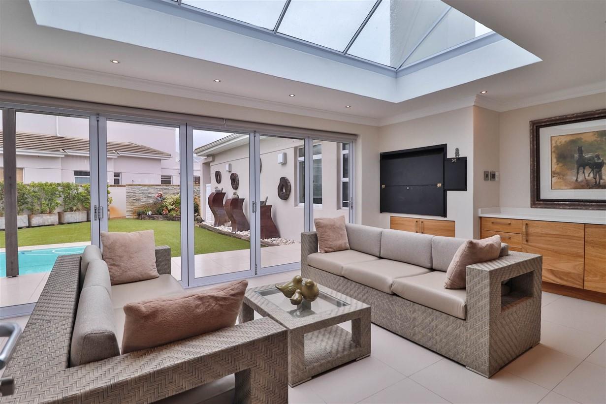 Sunset Links Property Property and houses for sale in Sunset Links