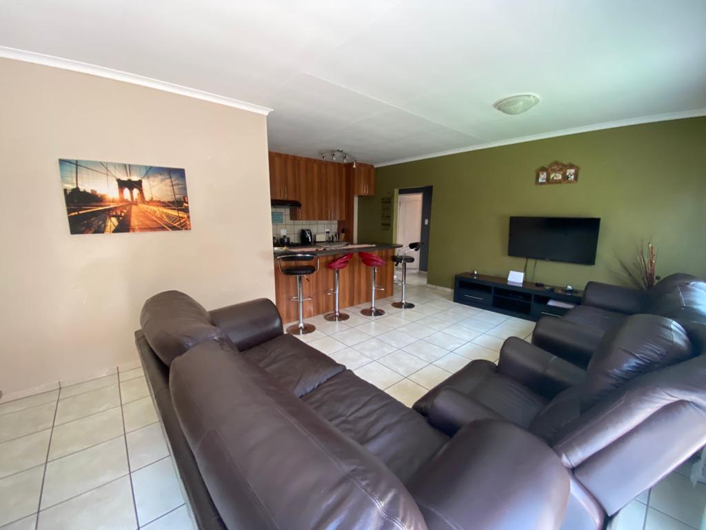 3 Bedroom House for sale in Riviera P24113825638