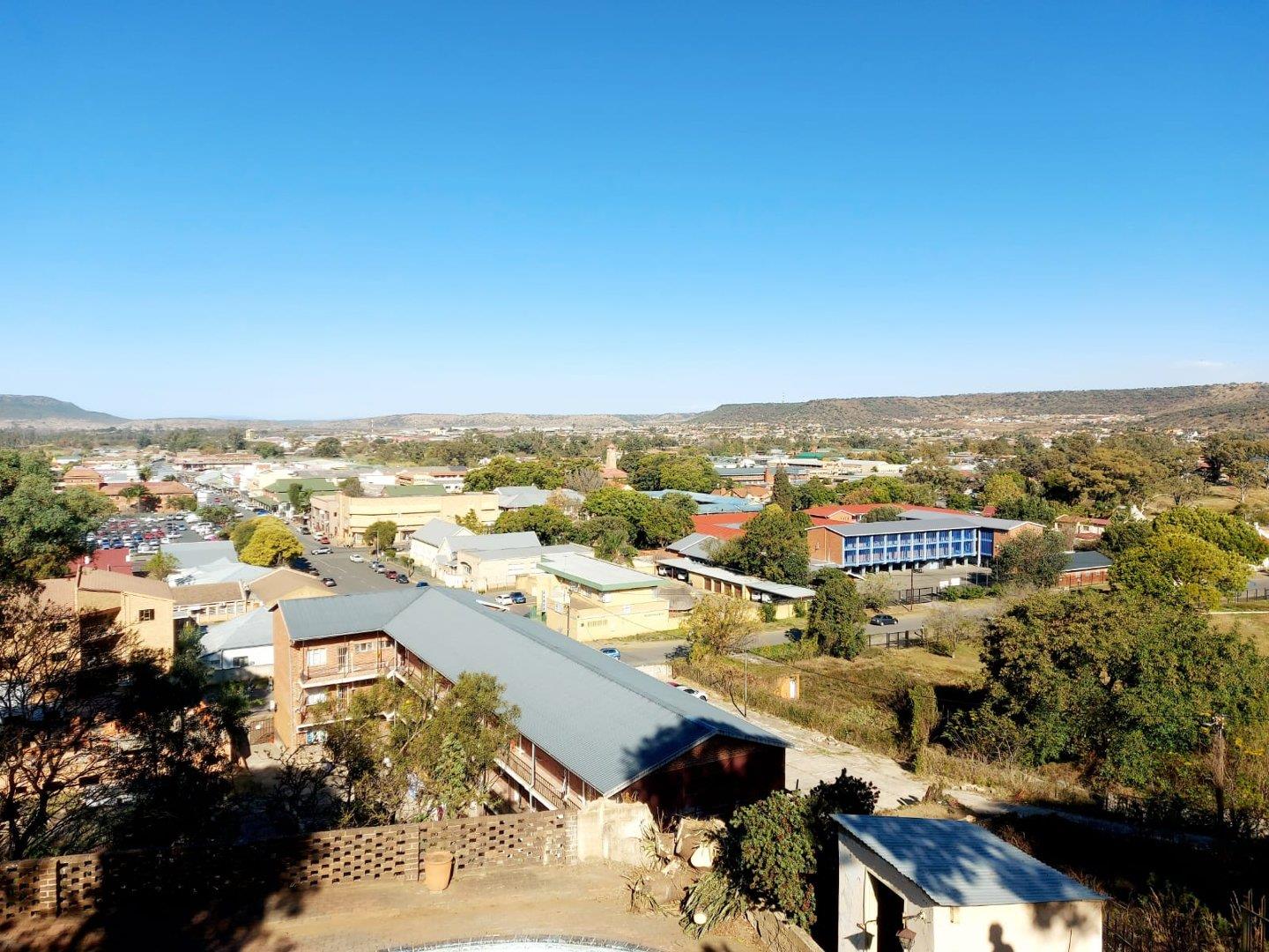 5 Bedroom House for sale in Egerton P24112803005