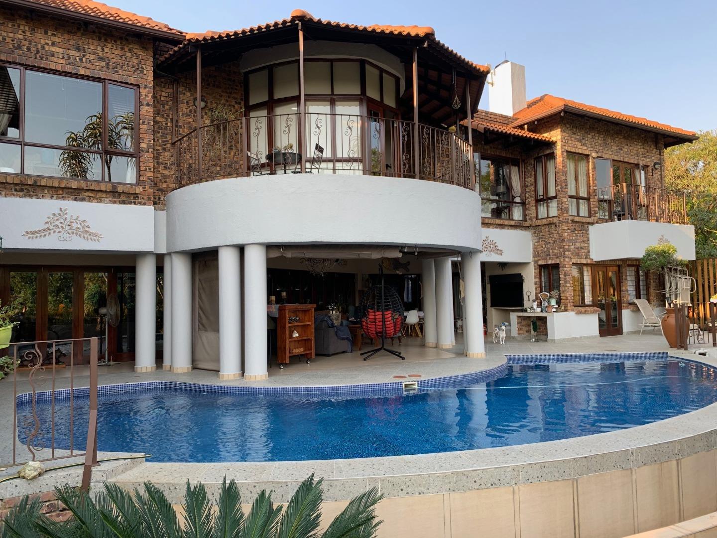 6 Bedroom House for sale in White River Country Estate 7 St Andrews Place P24112802967