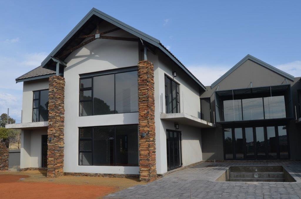 6 Bedroom House for sale in Rayton P24112803360