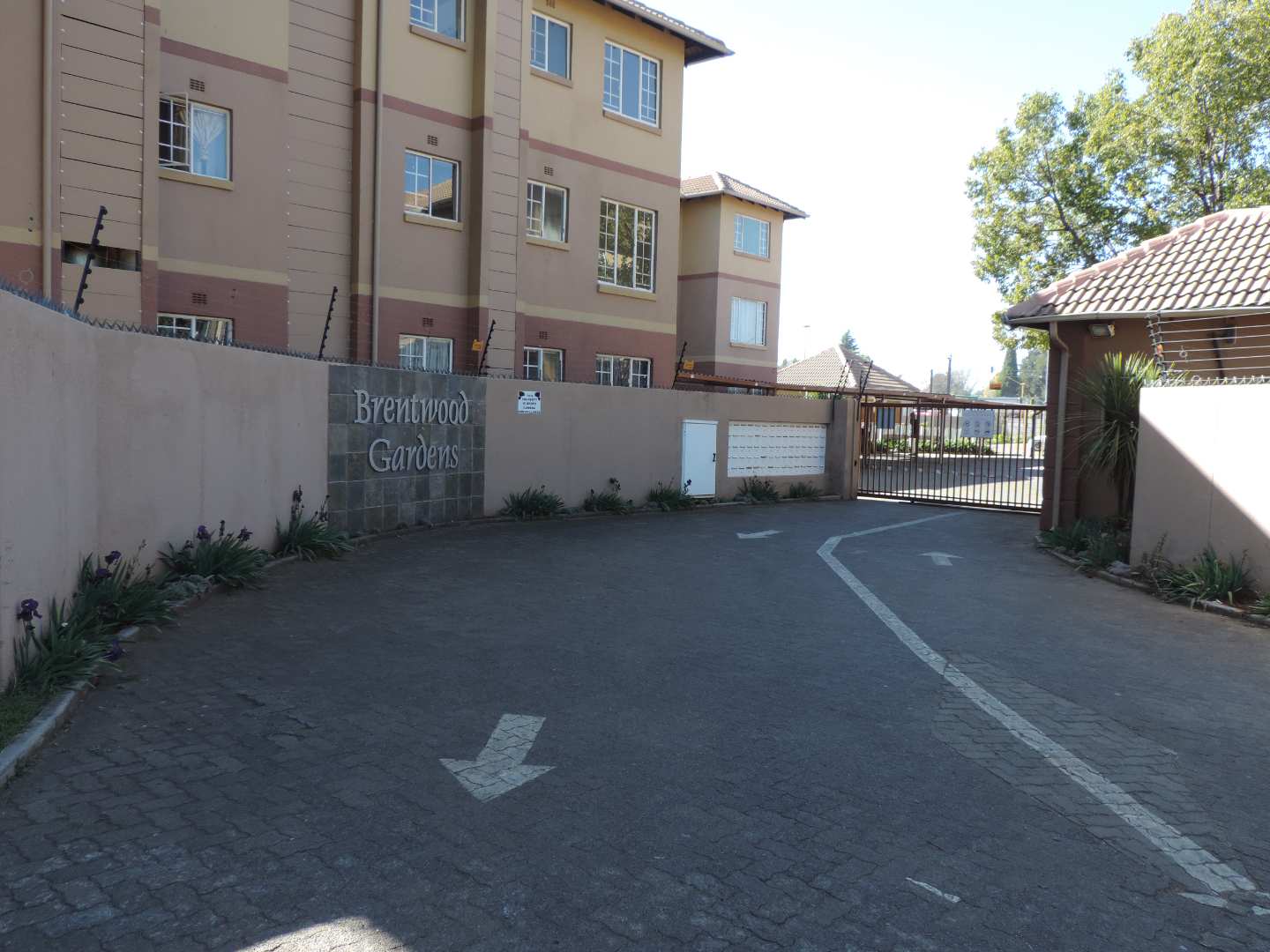 Brentwood Park, Benoni Property Apartments / flats for sale in
