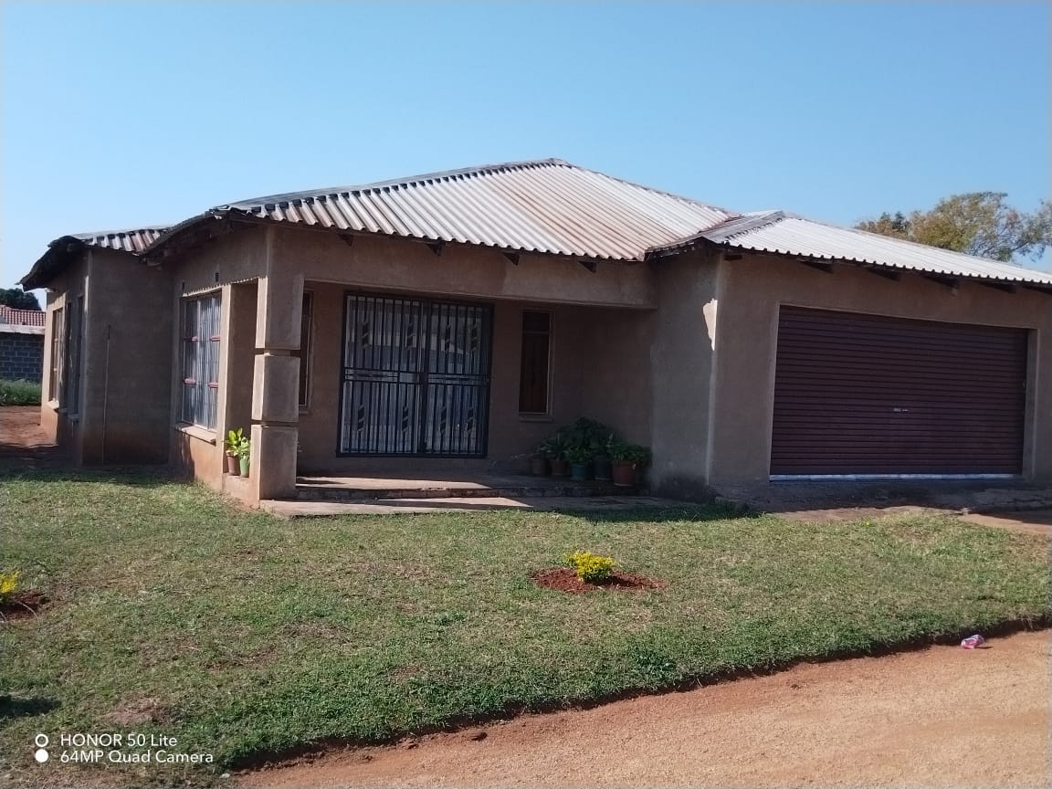 3 Bedroom House for sale in Barberton P24112808326