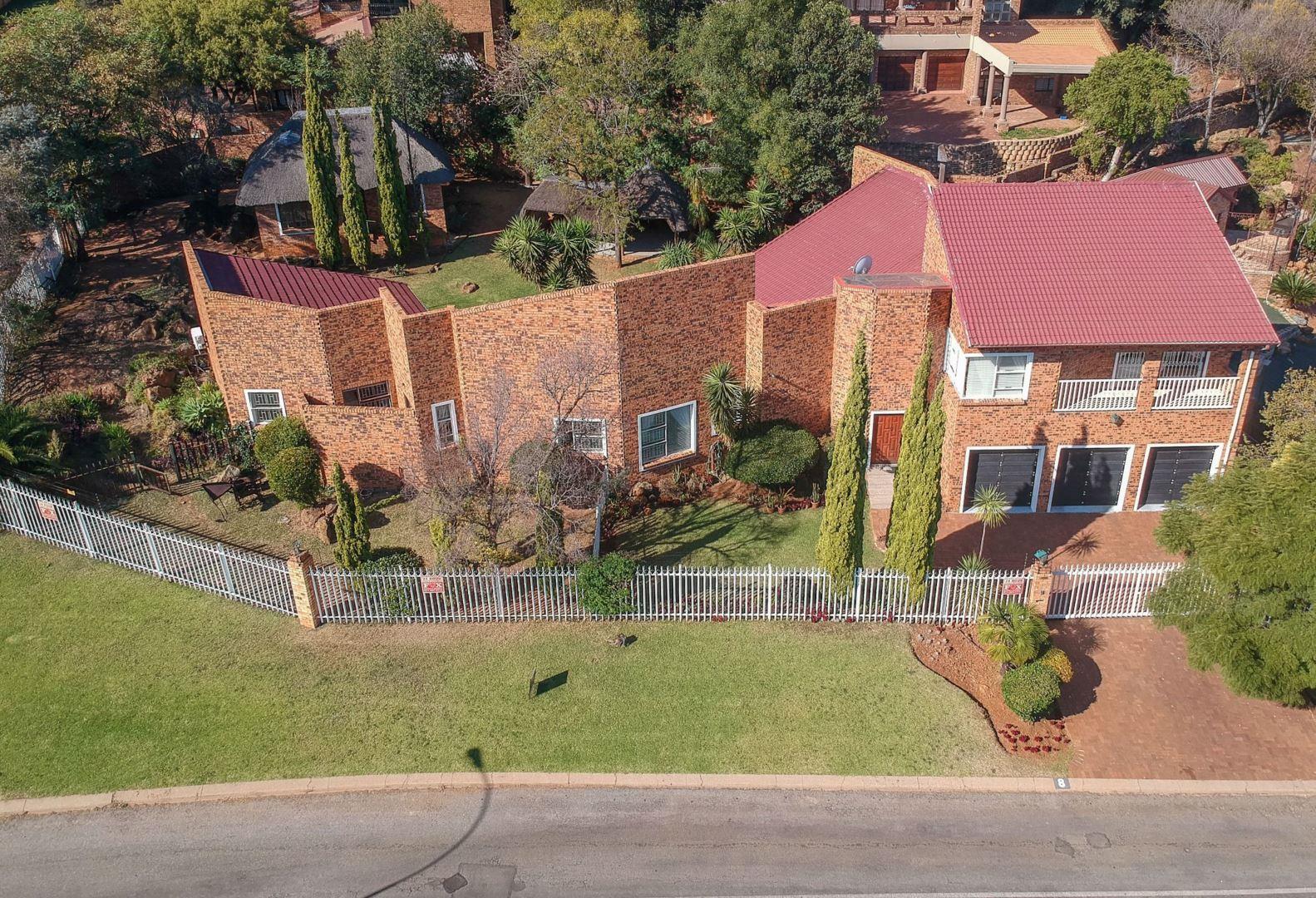 3 Bedroom House for sale in Glenvista 2 Ursula Avenue P24112652716