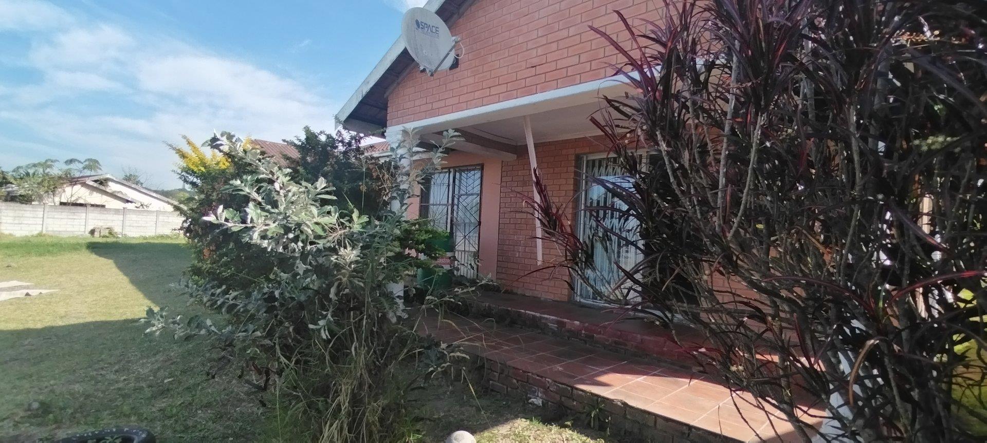 4 Bedroom House for sale in Margate 2 Wattle Avenue P24112814160