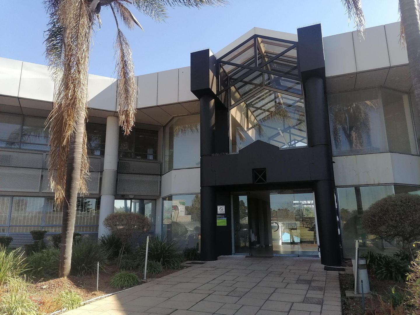 Commercial property to rent in Bedfordview 3 River Road, Bedfordview