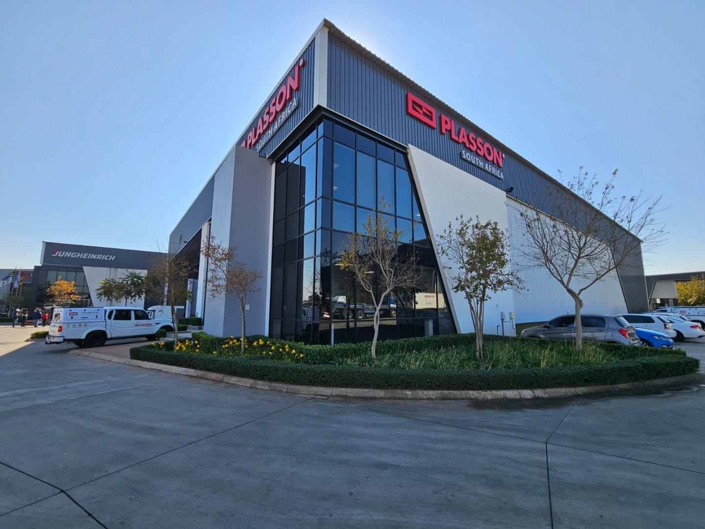 Pomona Property Industrial property to rent in Pomona Property24