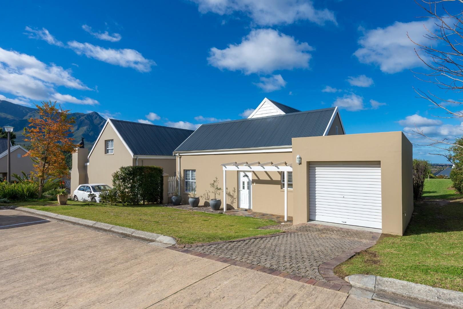 3 Bedroom House for sale in Blanco P24112817244