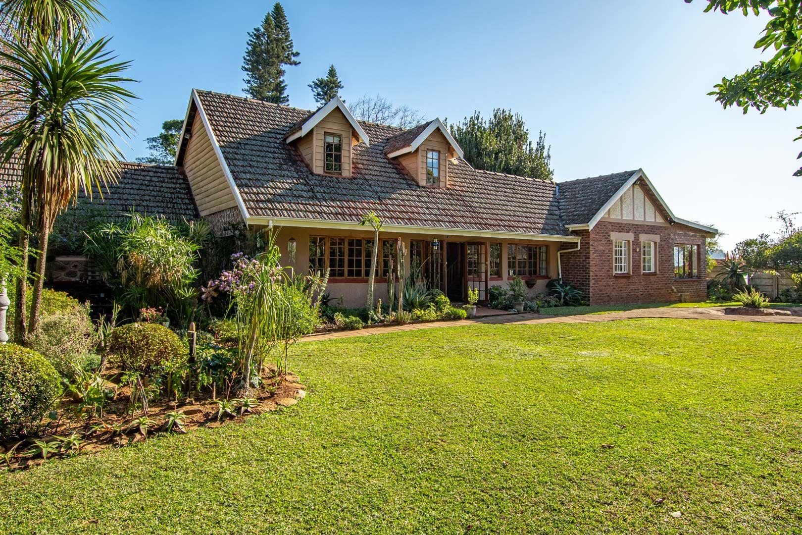 4 Bedroom House for sale in Bothas Hill 24 Warwickshire Crescent