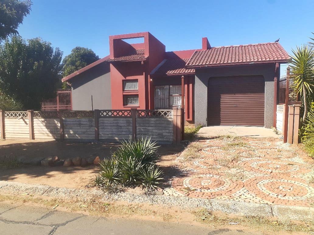 7 Bedroom House for sale in Ashbury P24112820066