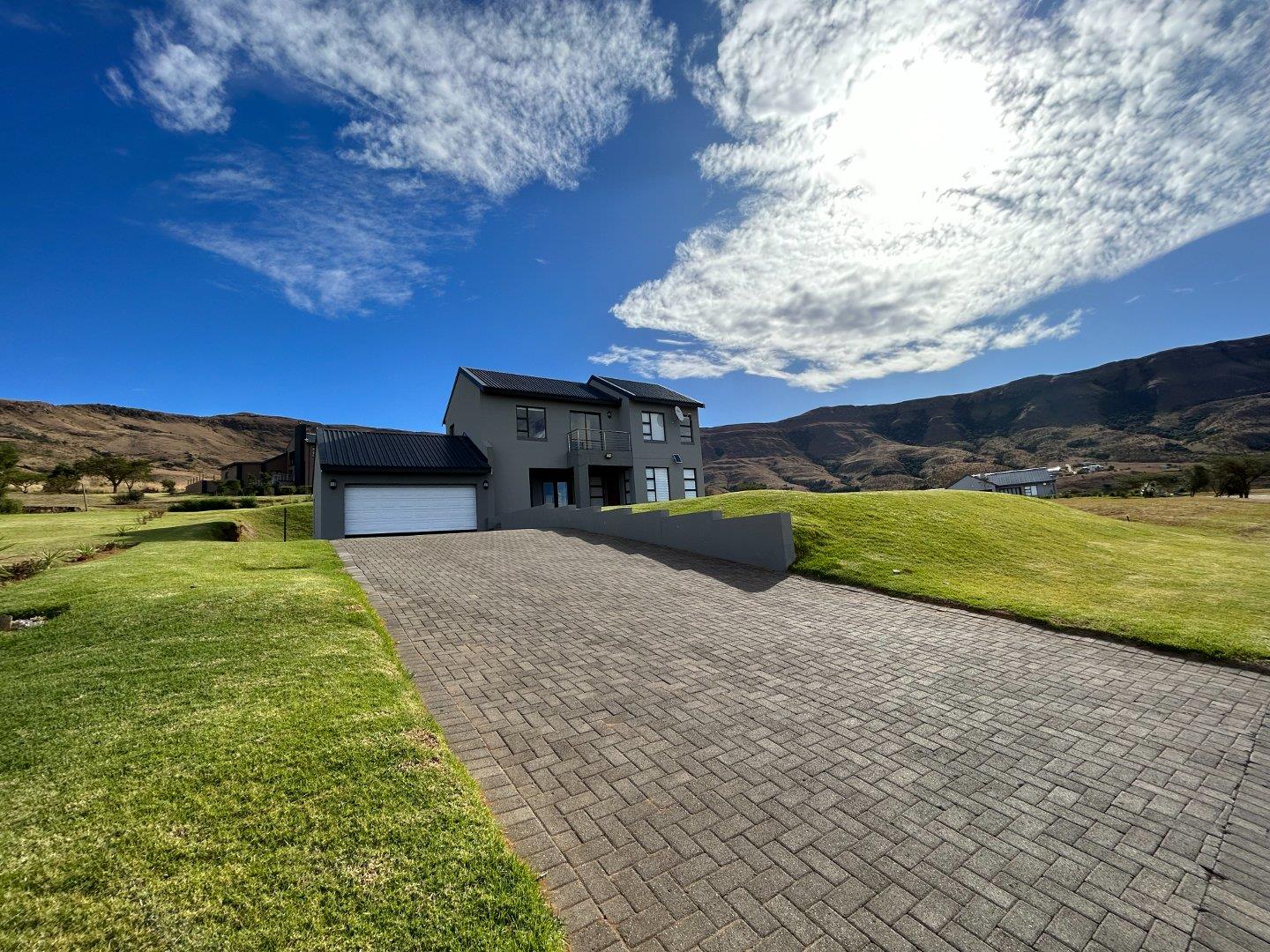 3 Bedroom House for sale in Vulintaba Country Estate P24112820949