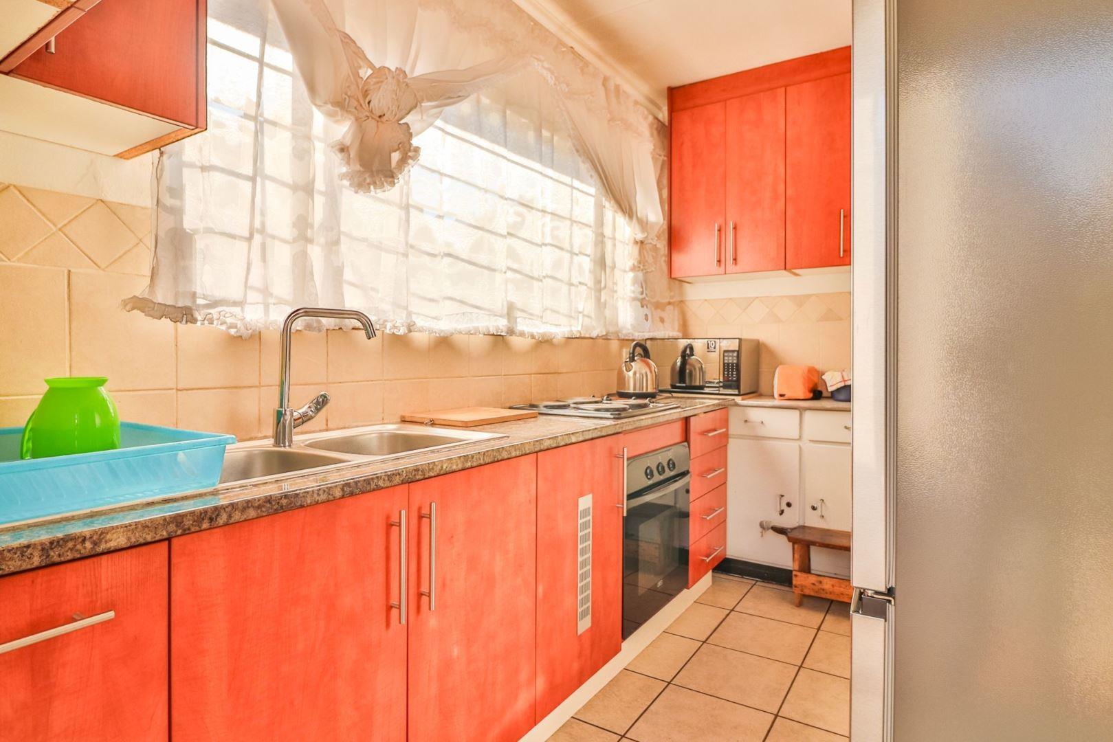 3 Bedroom House for sale in Lenasia 9 Onega Street P24112822093