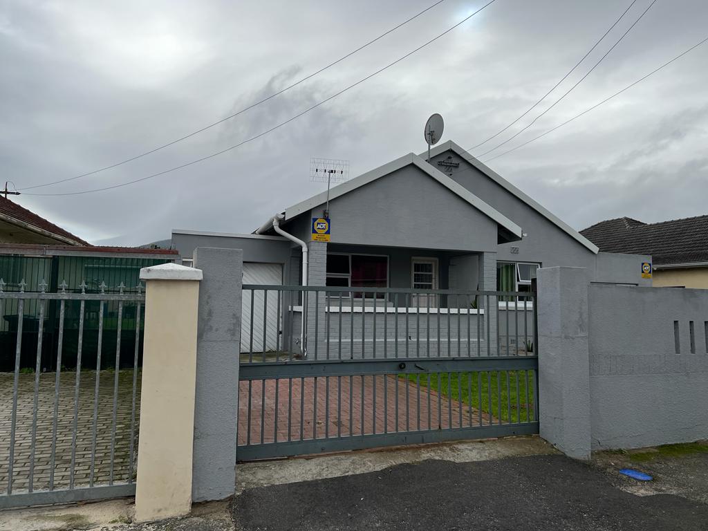 Avondale, Parow Property Property and houses for sale in Avondale