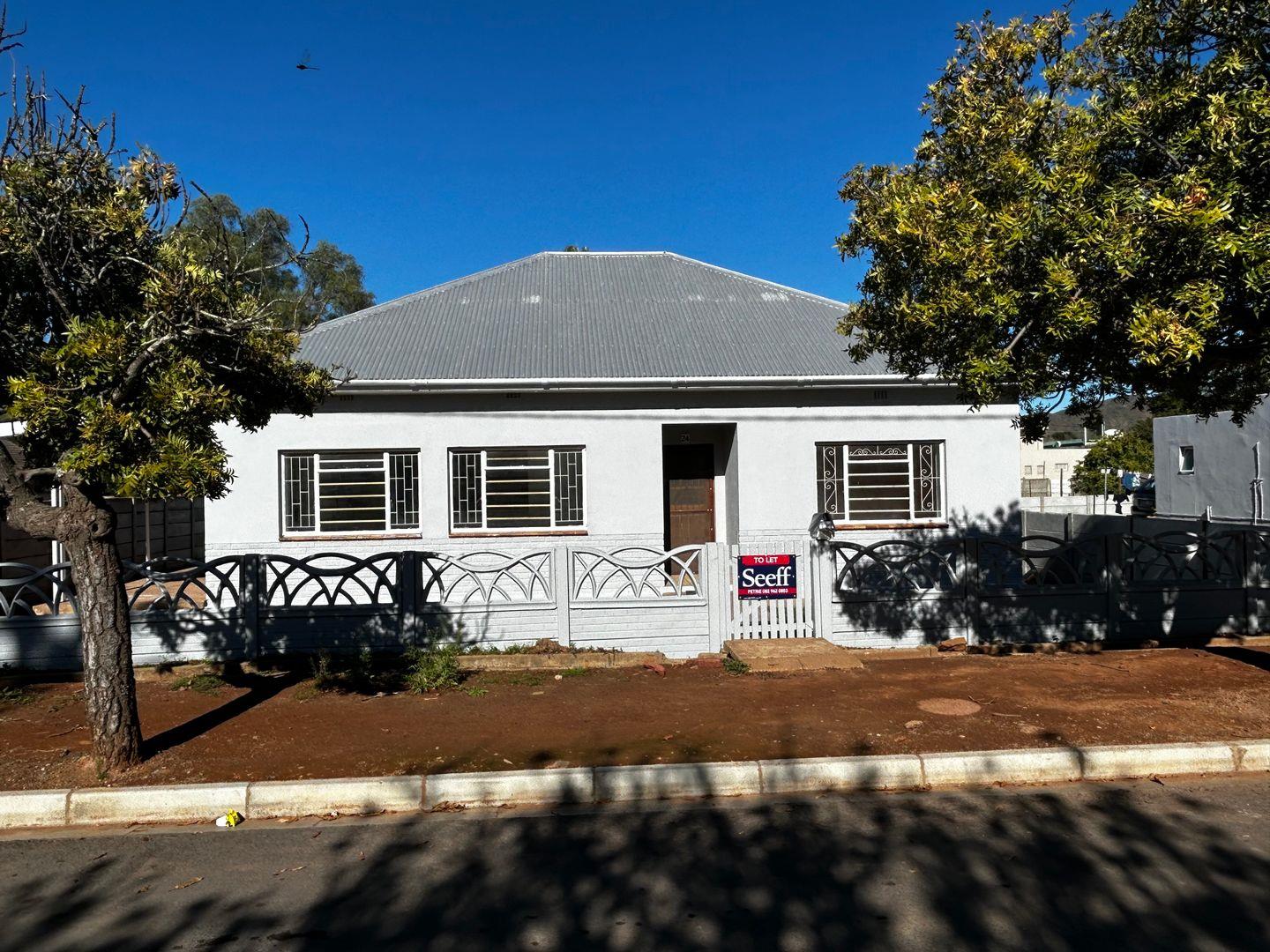 4 Bedroom House for sale in Bonnievale 24 Van Zyl P24113778811
