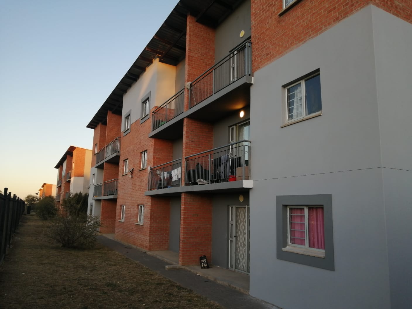 2 Bedroom Apartment / flat for sale in Raceway P24112828495