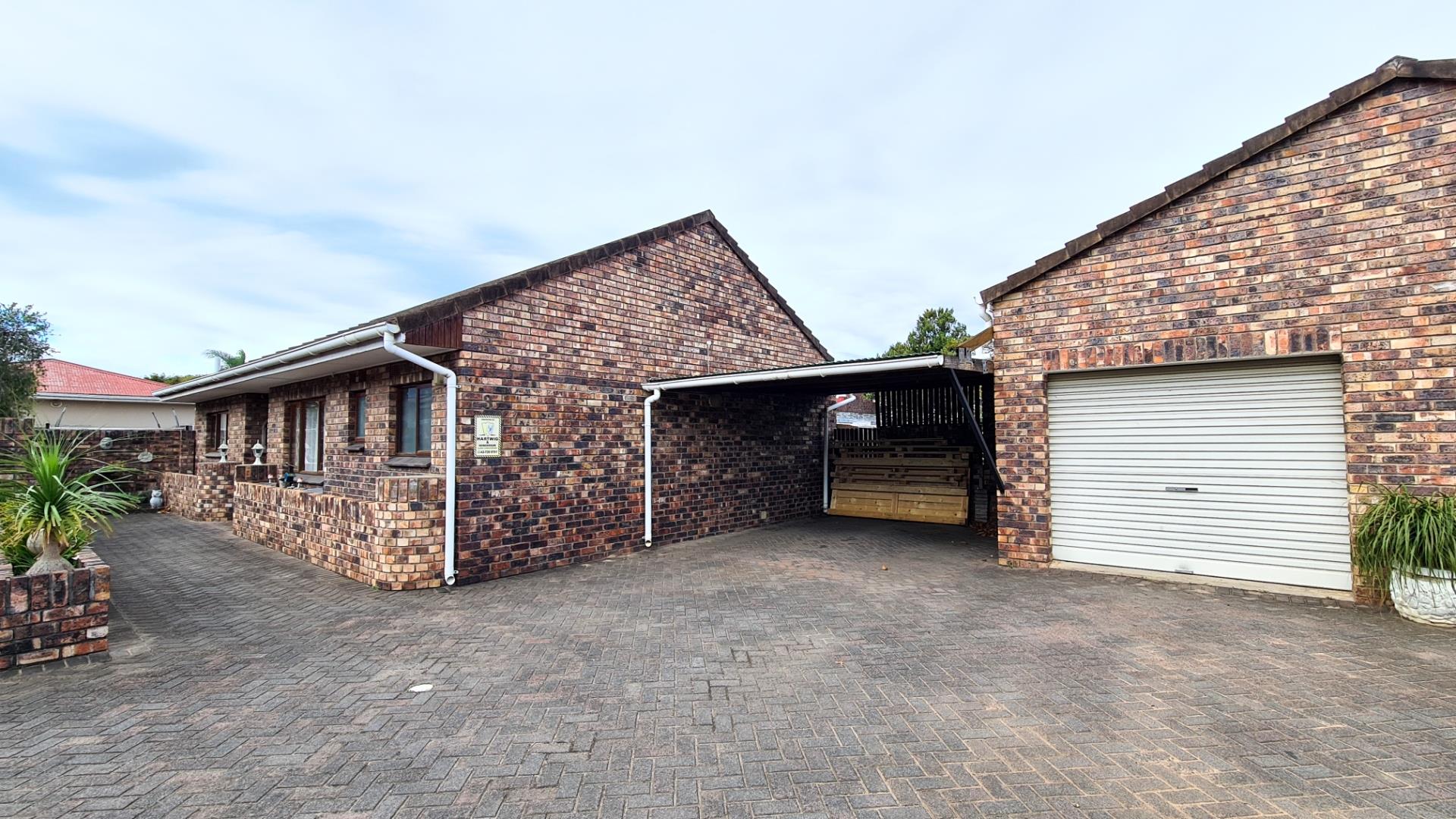 Berea, East London Property Townhouses for sale in Berea, East London