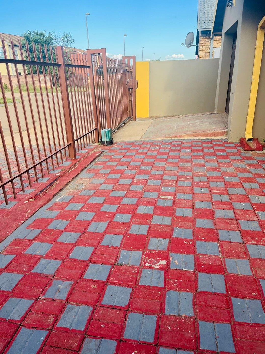 Kanana, Orkney Property Property and houses for sale in Kanana