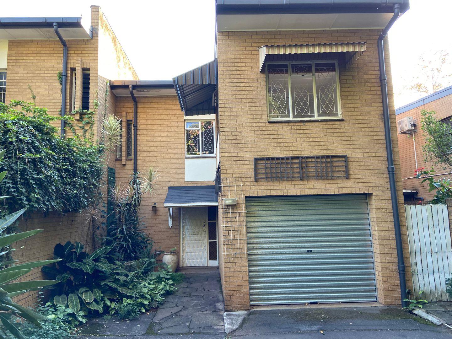 Montrose Property Townhouses for sale in Montrose