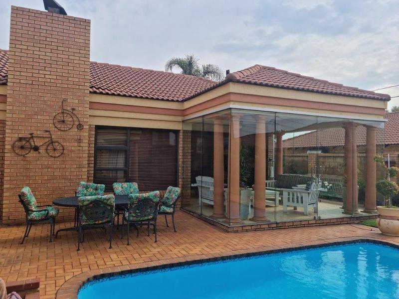 3 Bedroom House for sale in Petersfield P24114457263