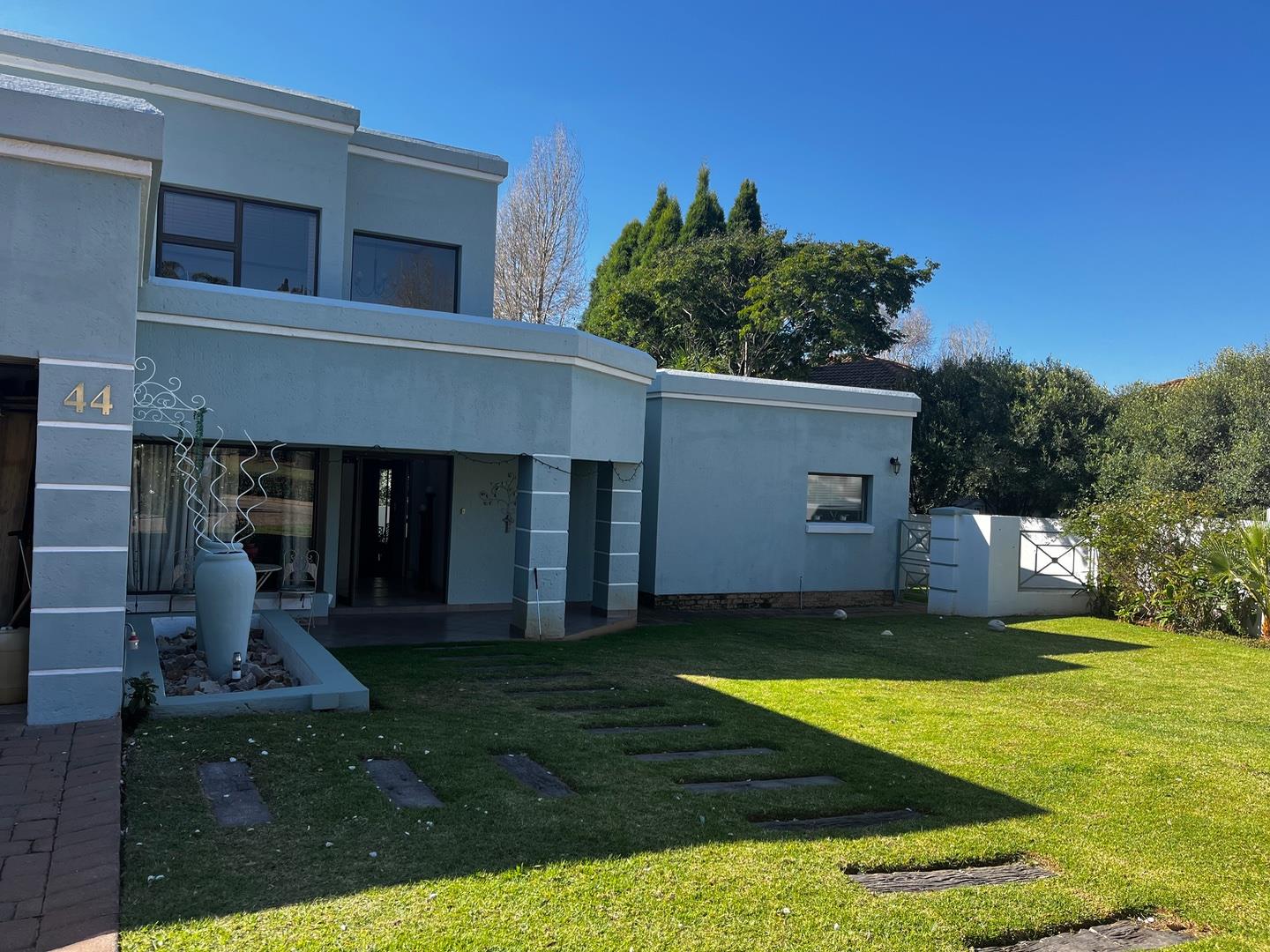 4 Bedroom House to rent in Woodhill Golf Estate P24112990664