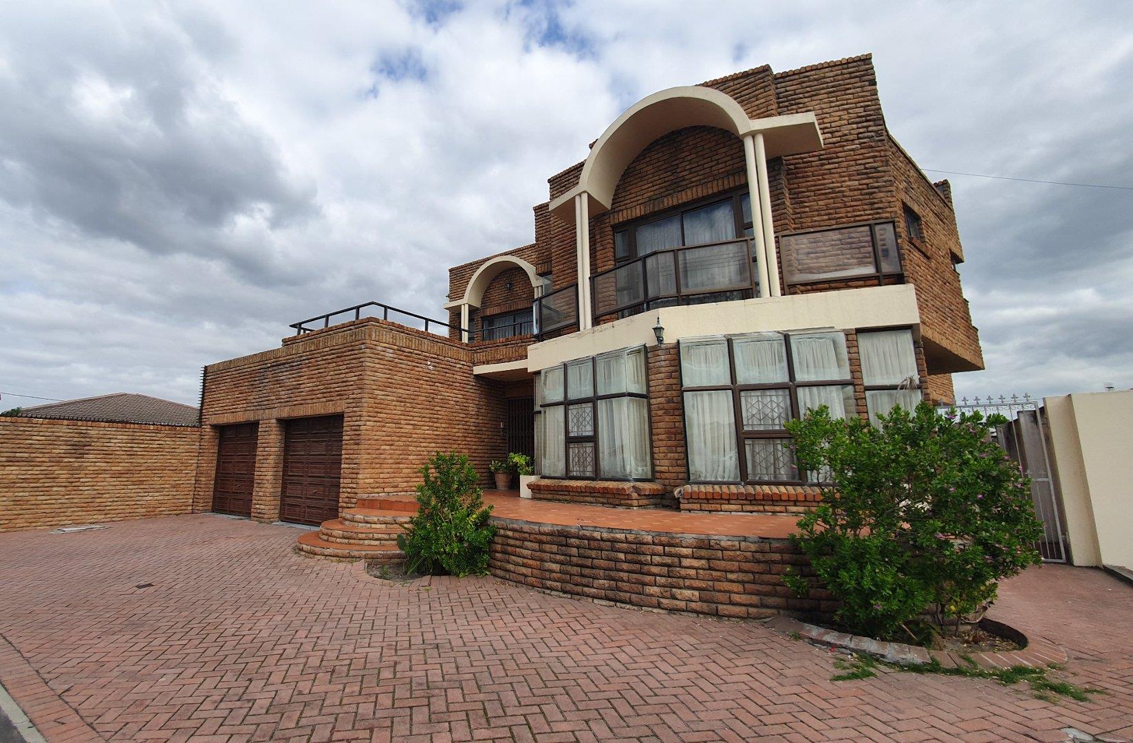 Rylands Property Property and houses for sale in Rylands Property24