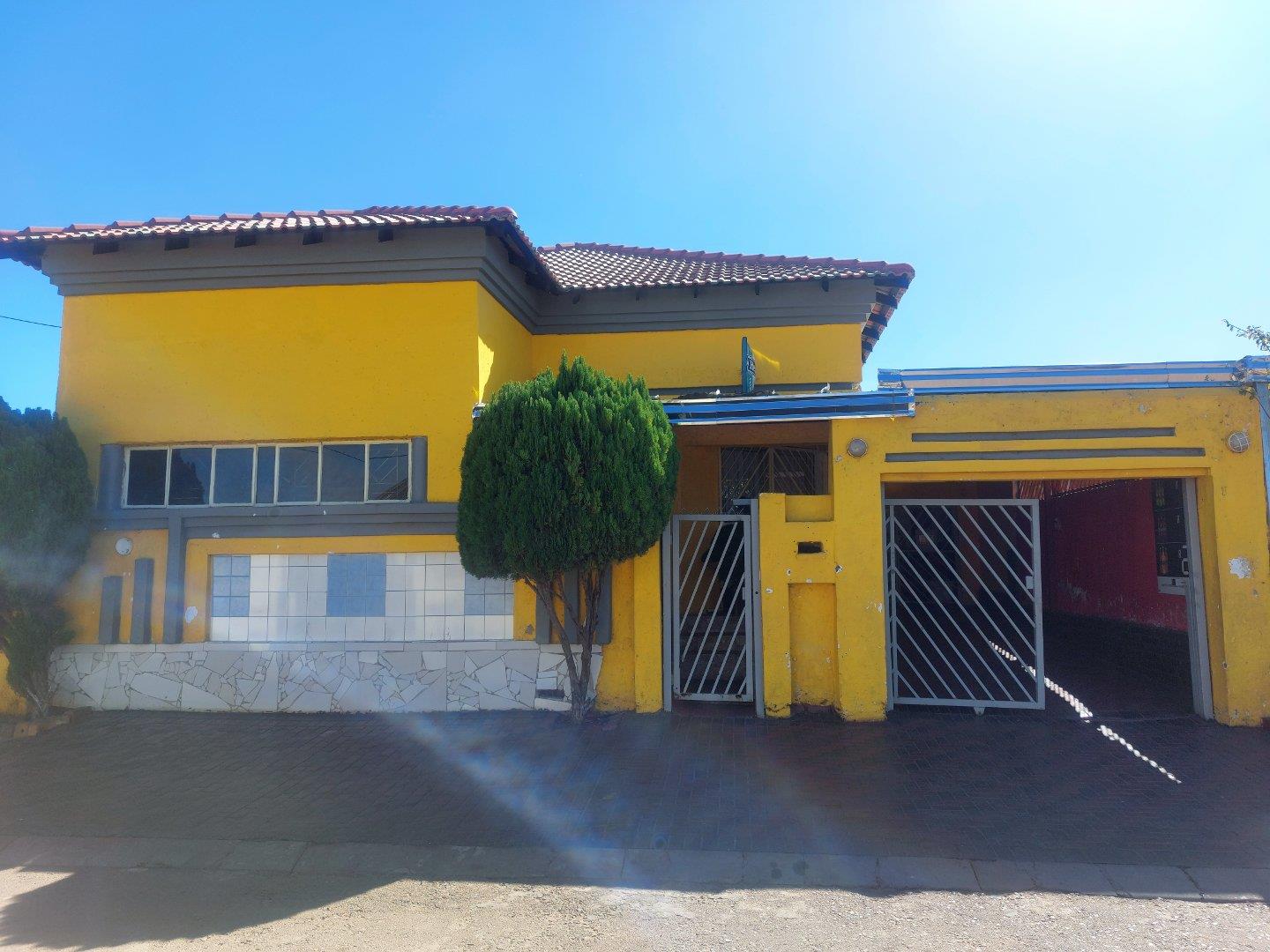 3 Bedroom House for sale in Saulsville P24112841287