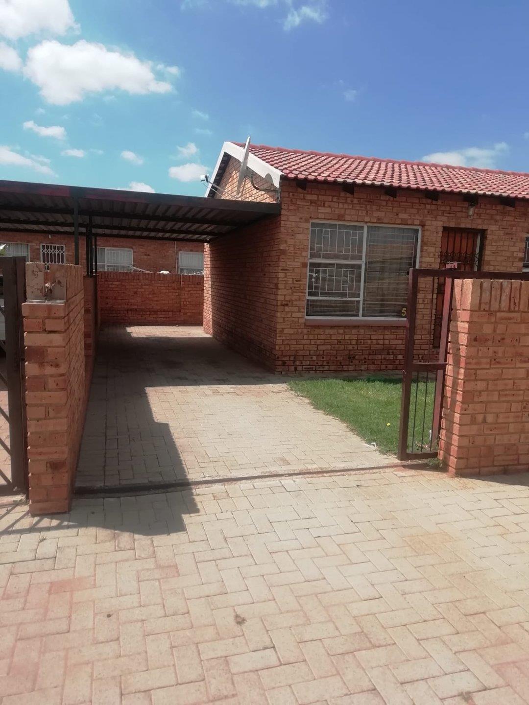 Property and houses to rent in Randfontein Randfontein Property