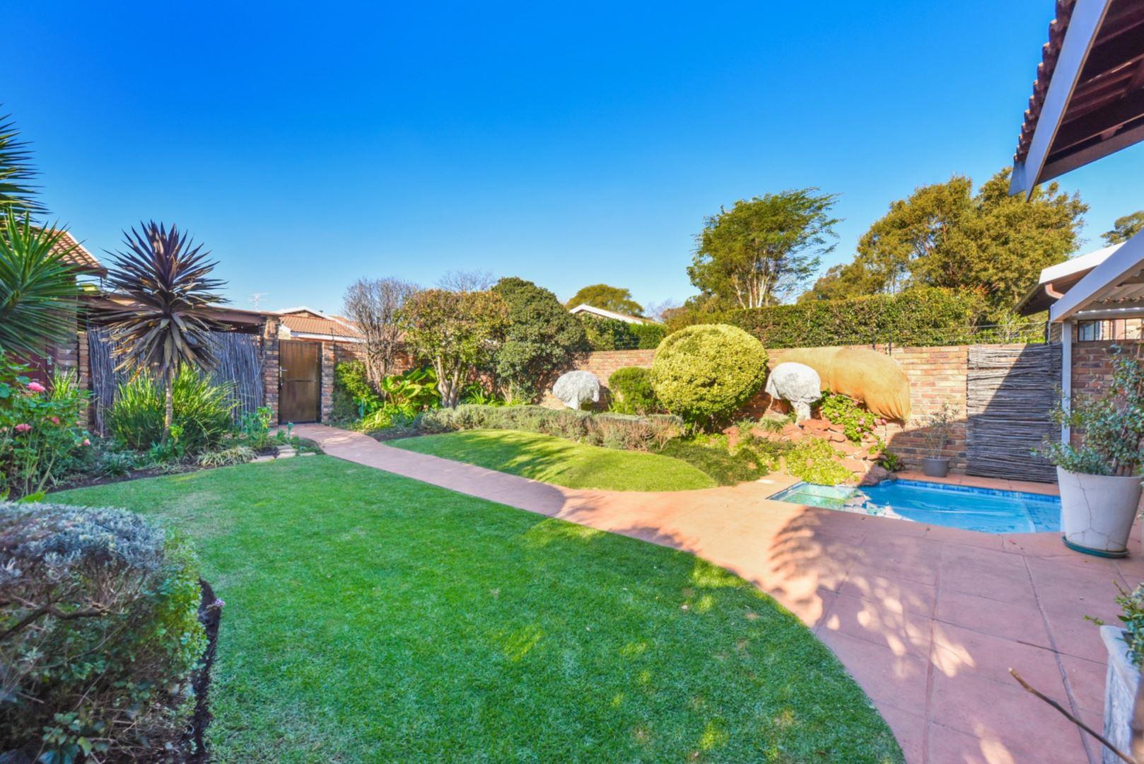 River Club, Sandton Property Property and houses for sale in River