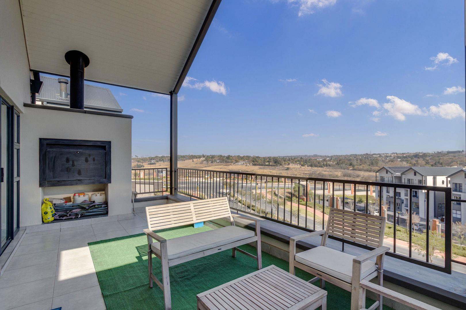 2 Bedroom Apartment / flat for sale in Waterfall P24112844038