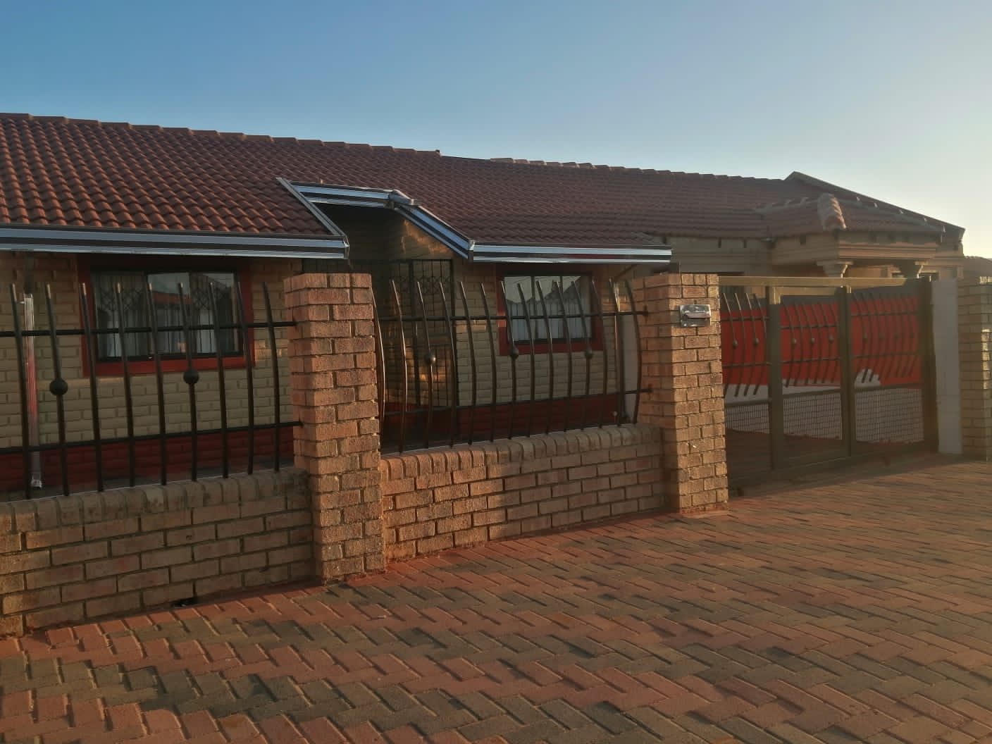 Beverley Hills, Evaton Property Property and houses for sale in