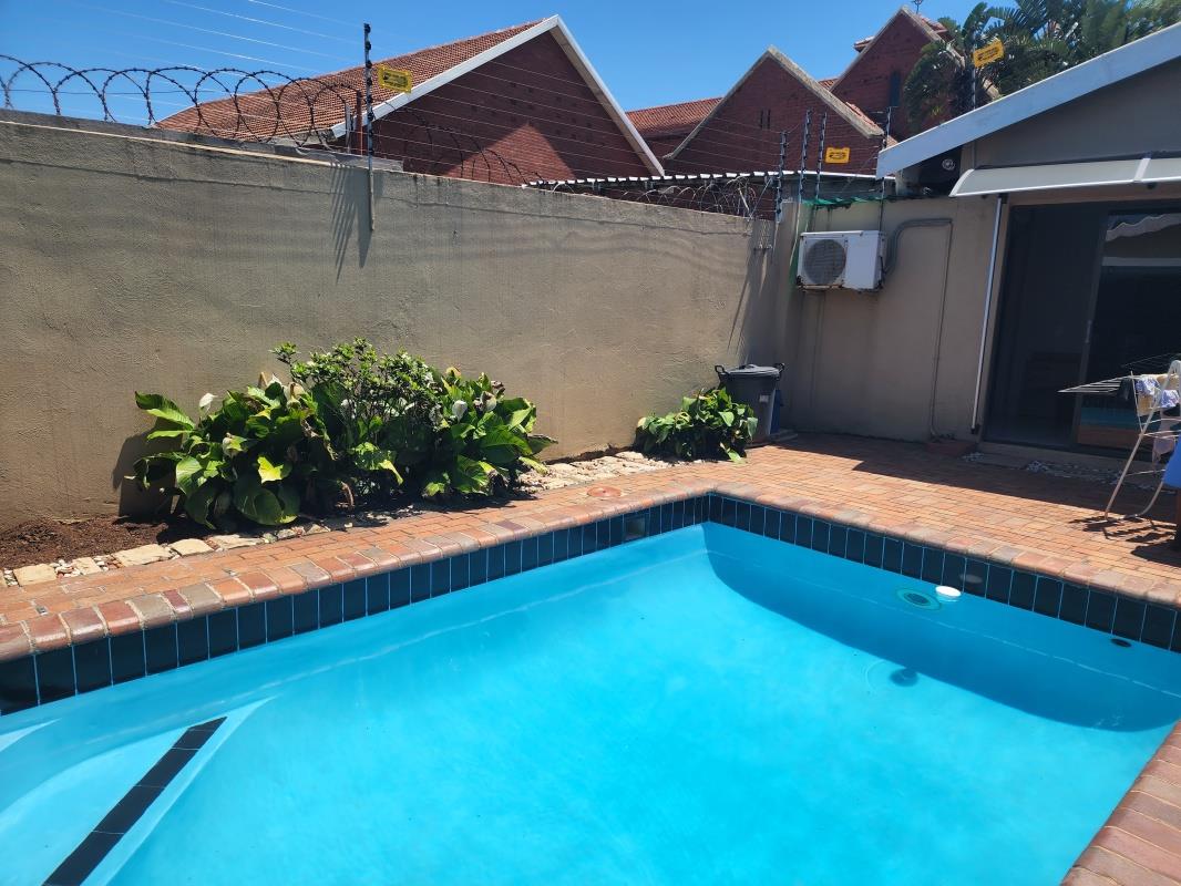 3 Bedroom Townhouse for sale in Berea West 18 Brents Avenue P24