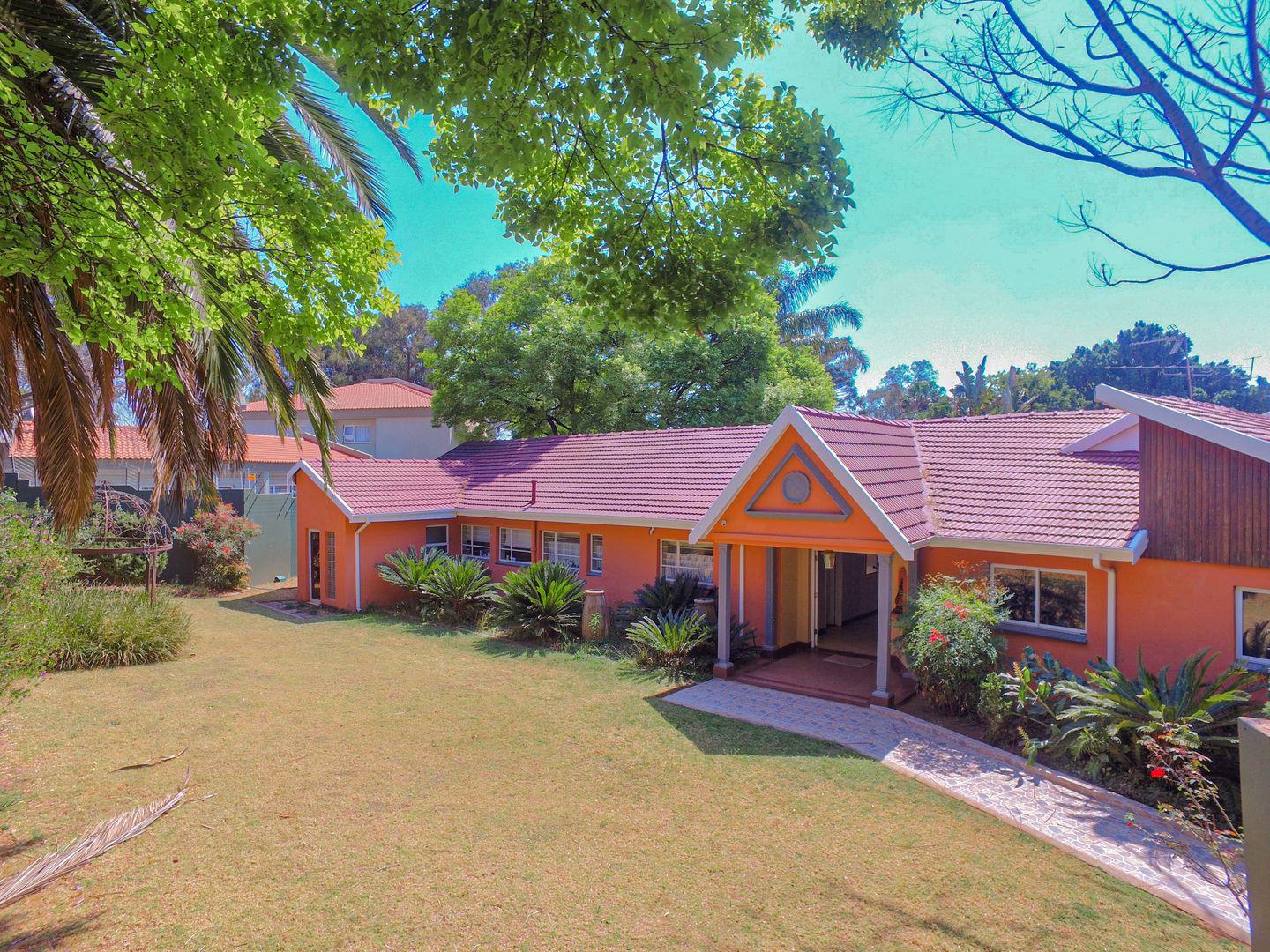 5 Bedroom House for sale in Senderwood P24111725940