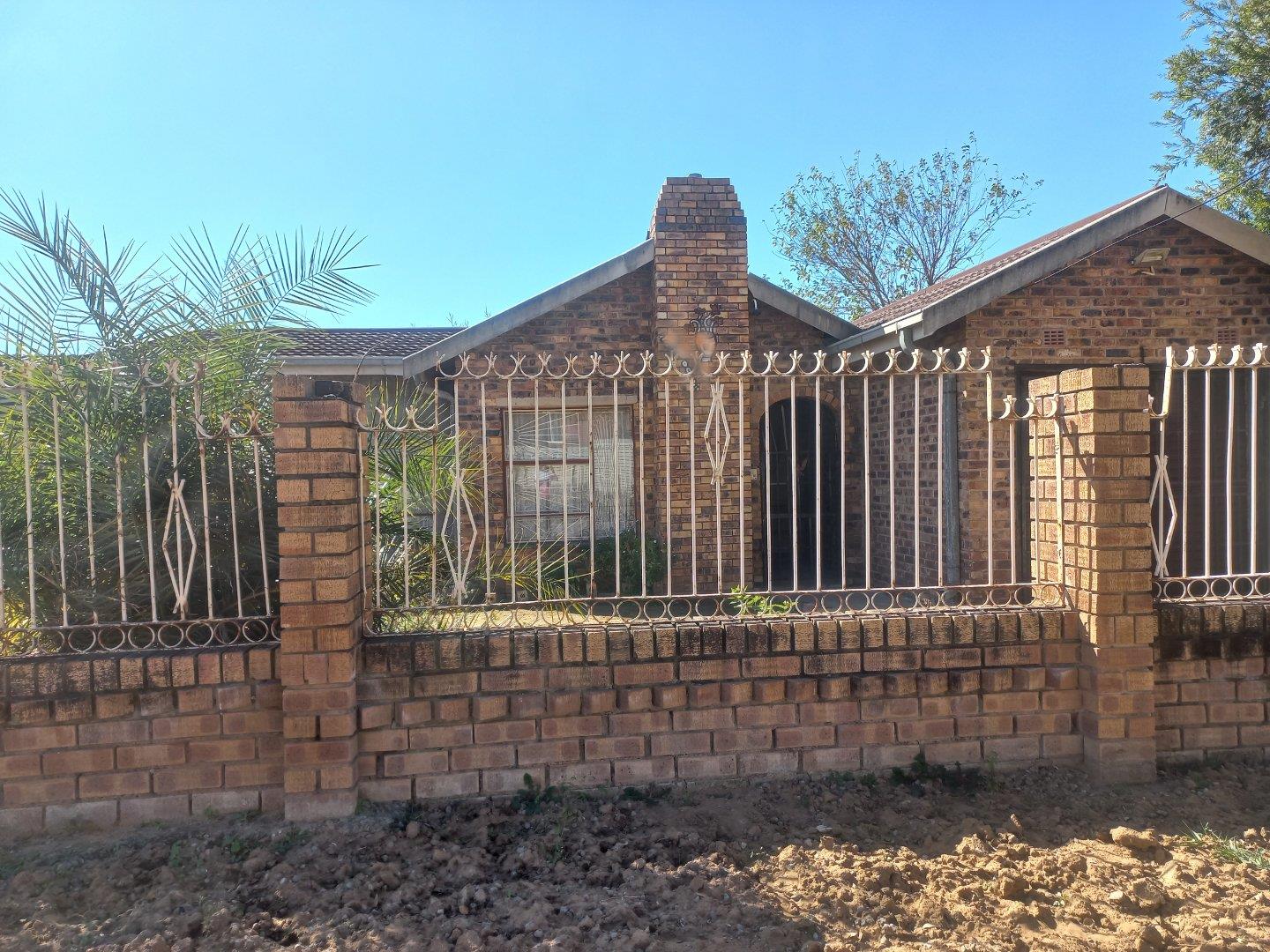 Madadeni Property Houses for sale in Madadeni Page 2