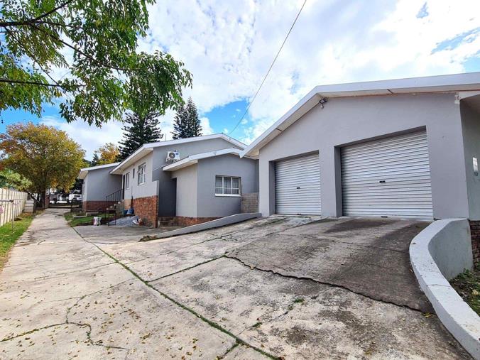 4 Bedroom House for Sale in Headlands