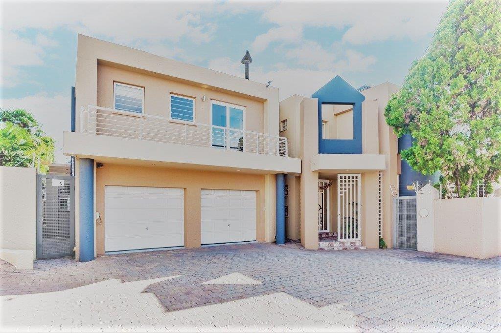 Weltevreden Park Property Property and houses for sale in Weltevreden