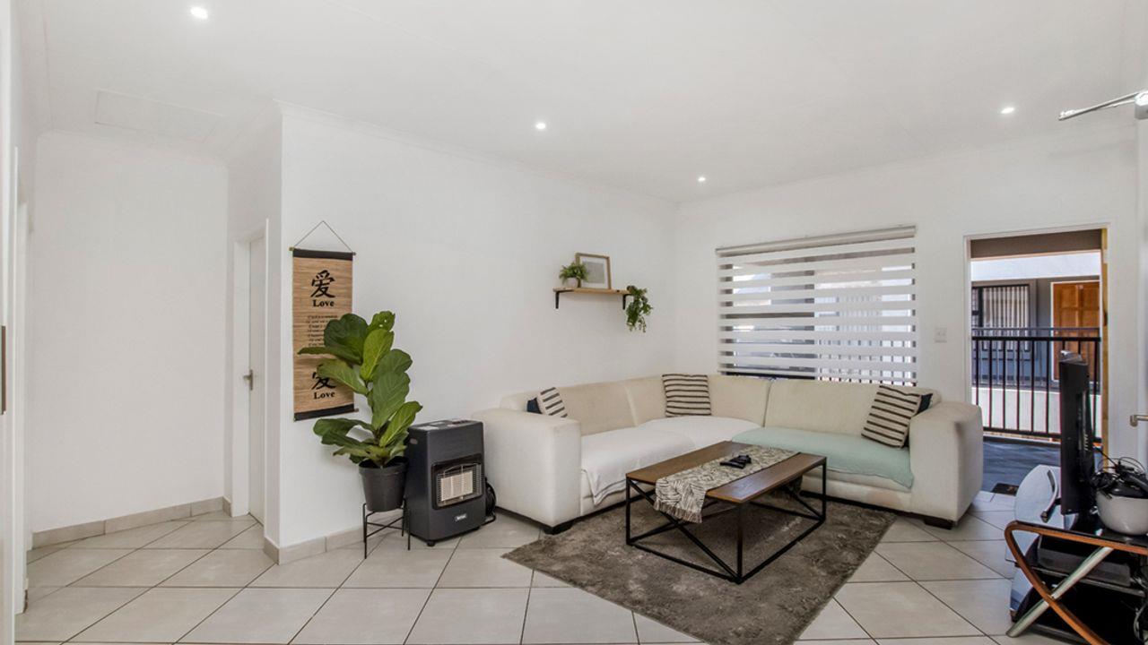 Florida, Roodepoort Property Apartments / flats for sale in Florida, Roodepoort Property24