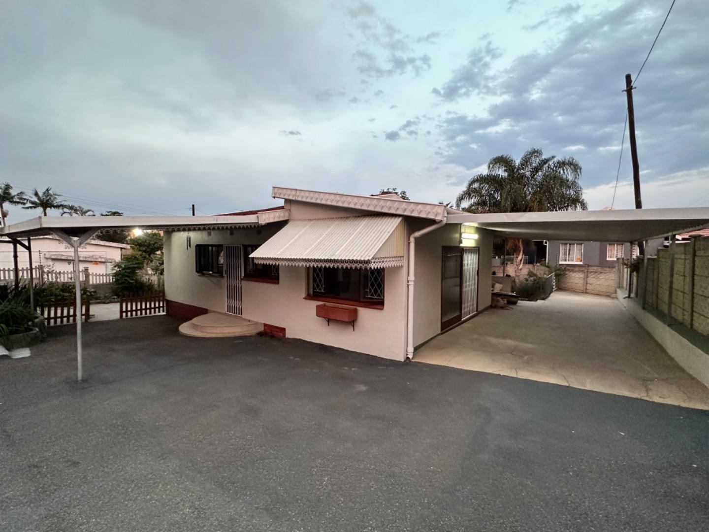 Property and houses to rent in Queensburgh Queensburgh Property