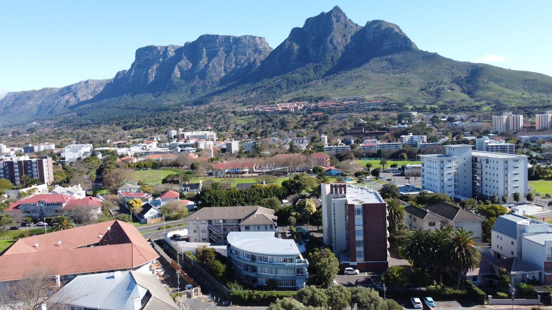 Rosebank, Cape Town Property Apartments / flats for sale in Rosebank