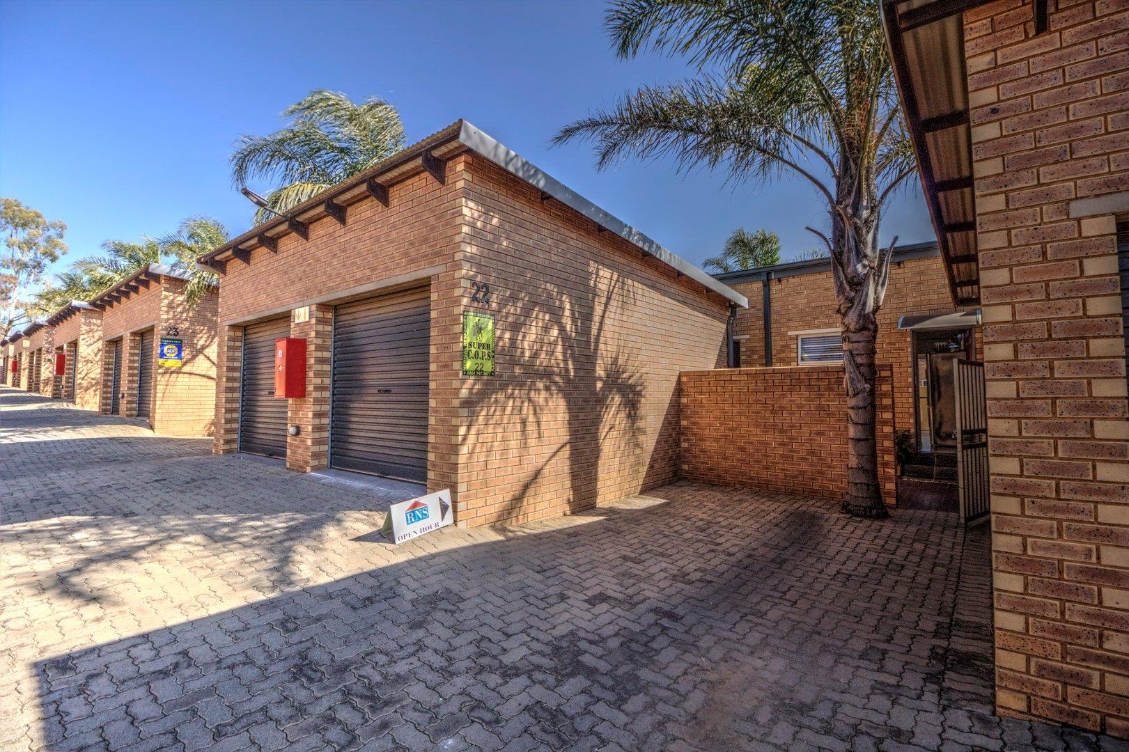 Glen Marais Property Apartments / flats for sale in Glen Marais