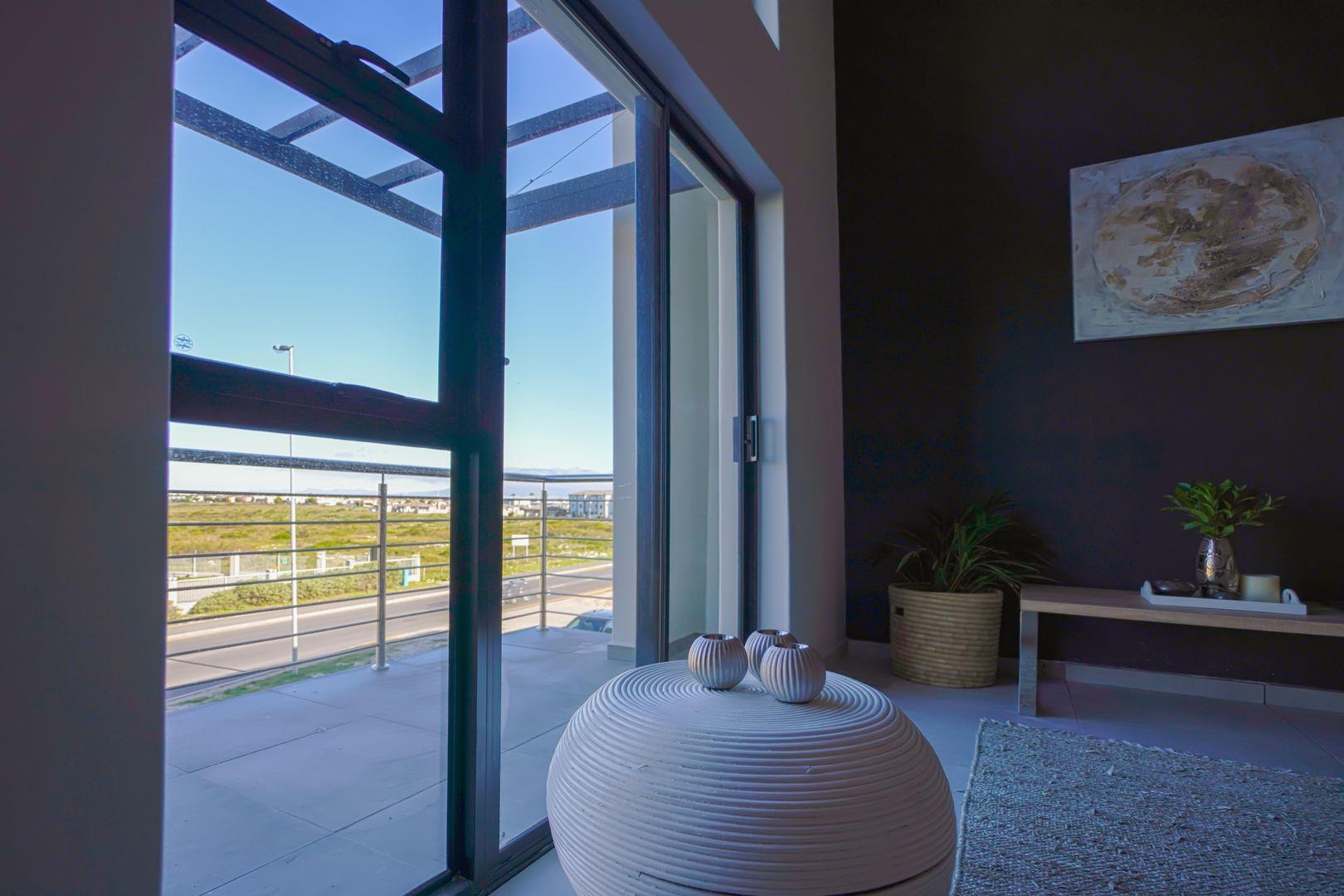 3 Bedroom Apartment / flat for sale in Parklands P24112850589